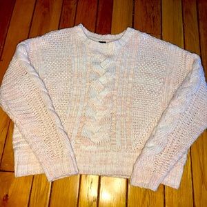 Light pink cable-net cropped chunky sweater